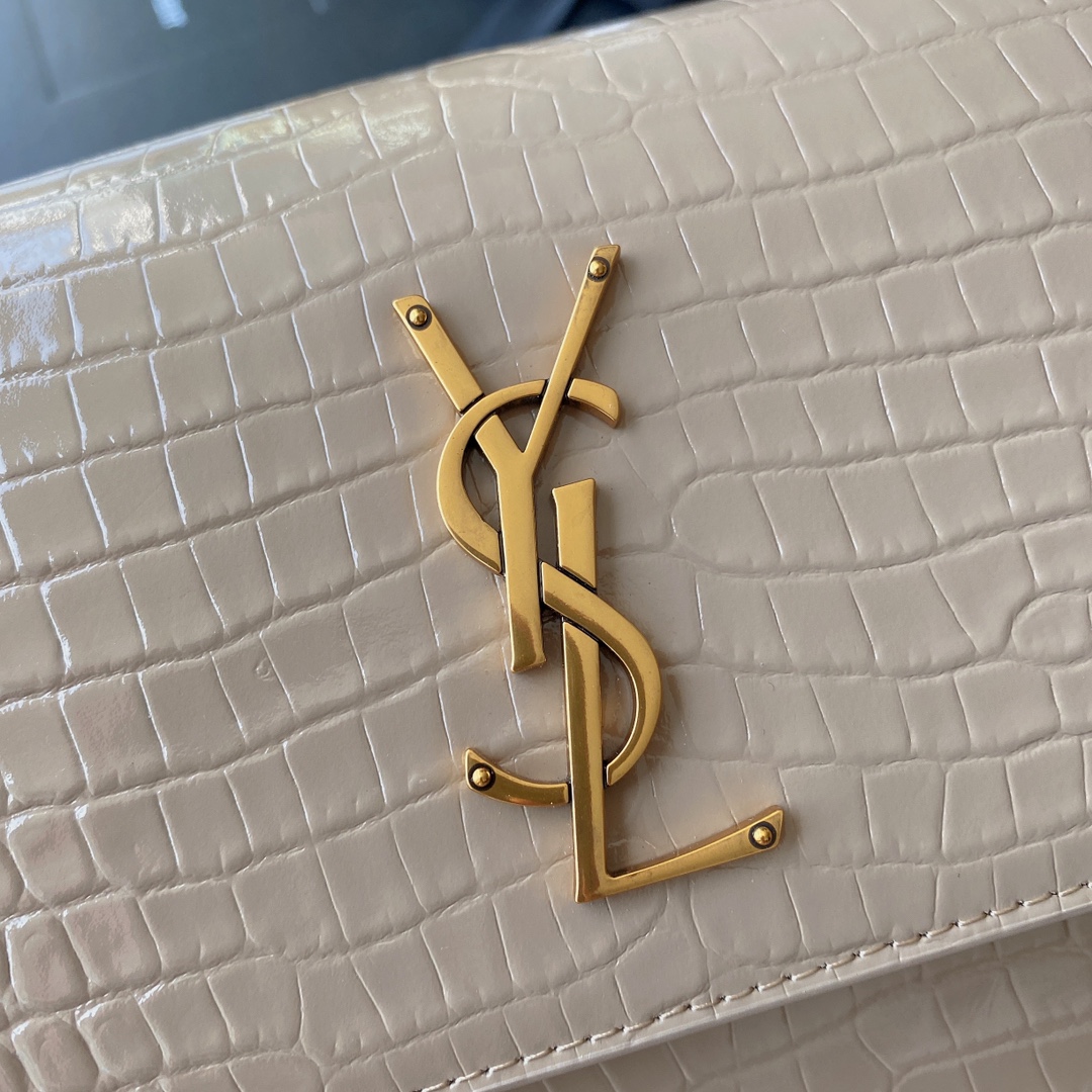 Prada Classic Handcrafted Luxury Leather Shoulder Bag Ref.9431DD3B 6