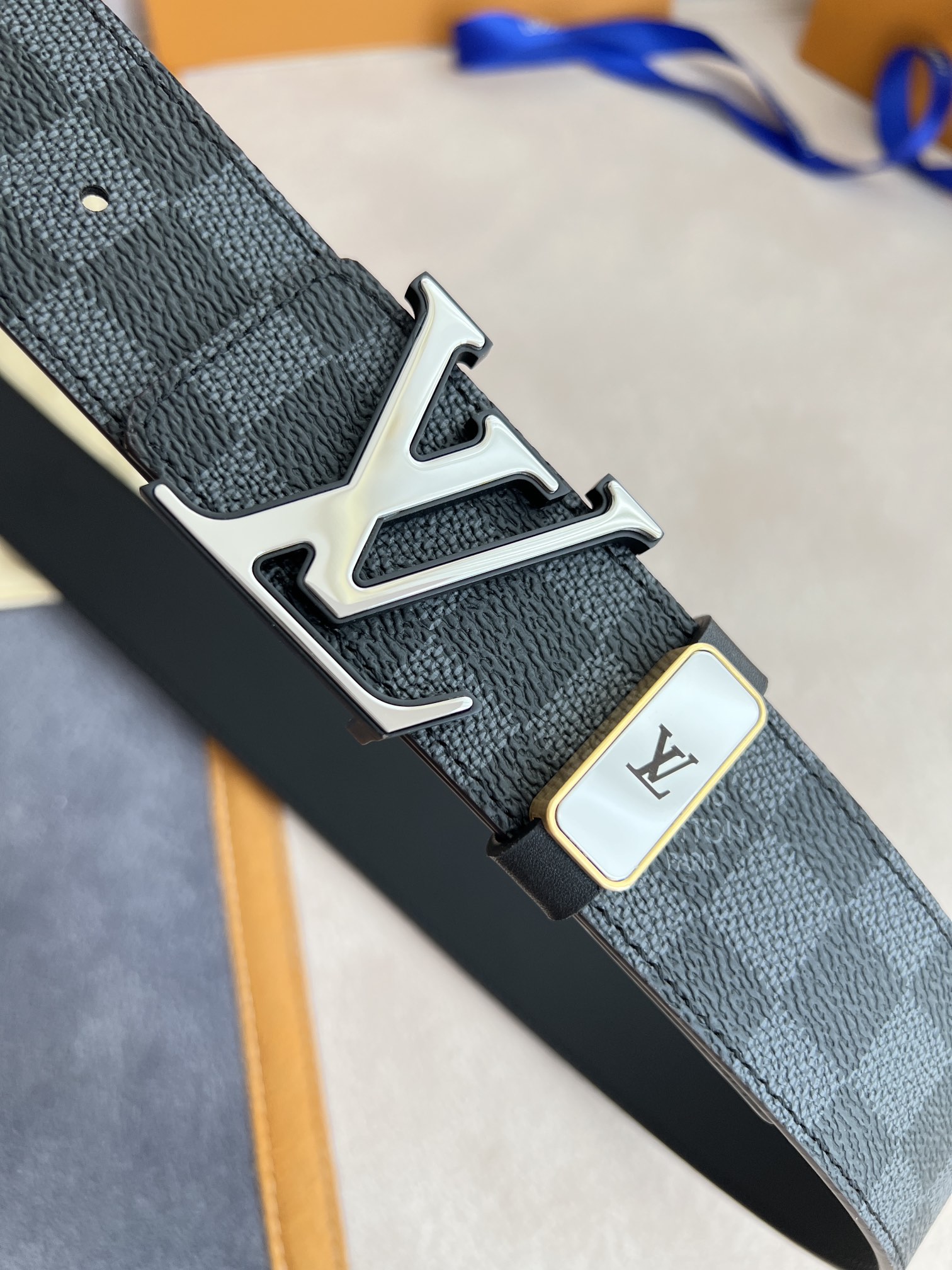 品名LV..路易..威登️腰带皮带原
