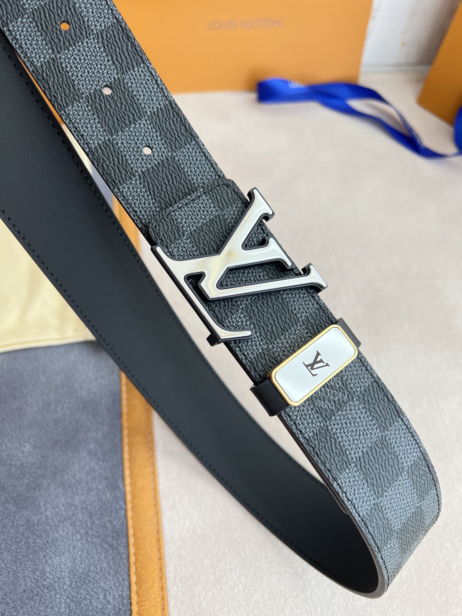 品名LV..路易..威登️腰带皮带原