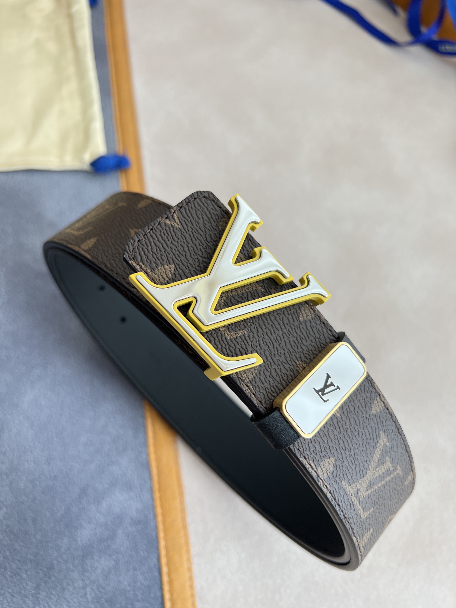 品名LV..路易..威登️腰带皮带原