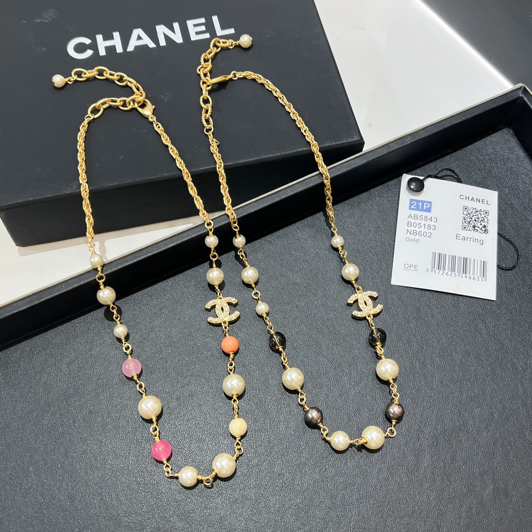 新款☑️CHANEL香奈儿双c彩色珍珠项链