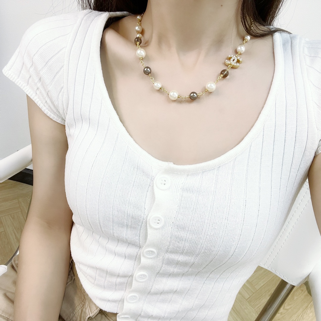 新款☑️CHANEL香奈儿双c彩色珍珠项链
