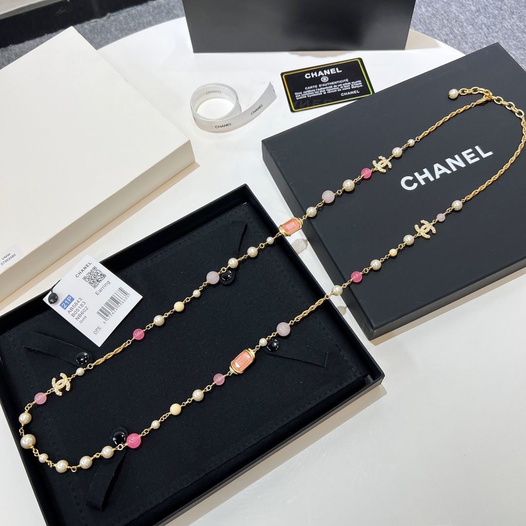 新款☑️CHANEL香奈儿双c彩色珍珠项链毛衣链