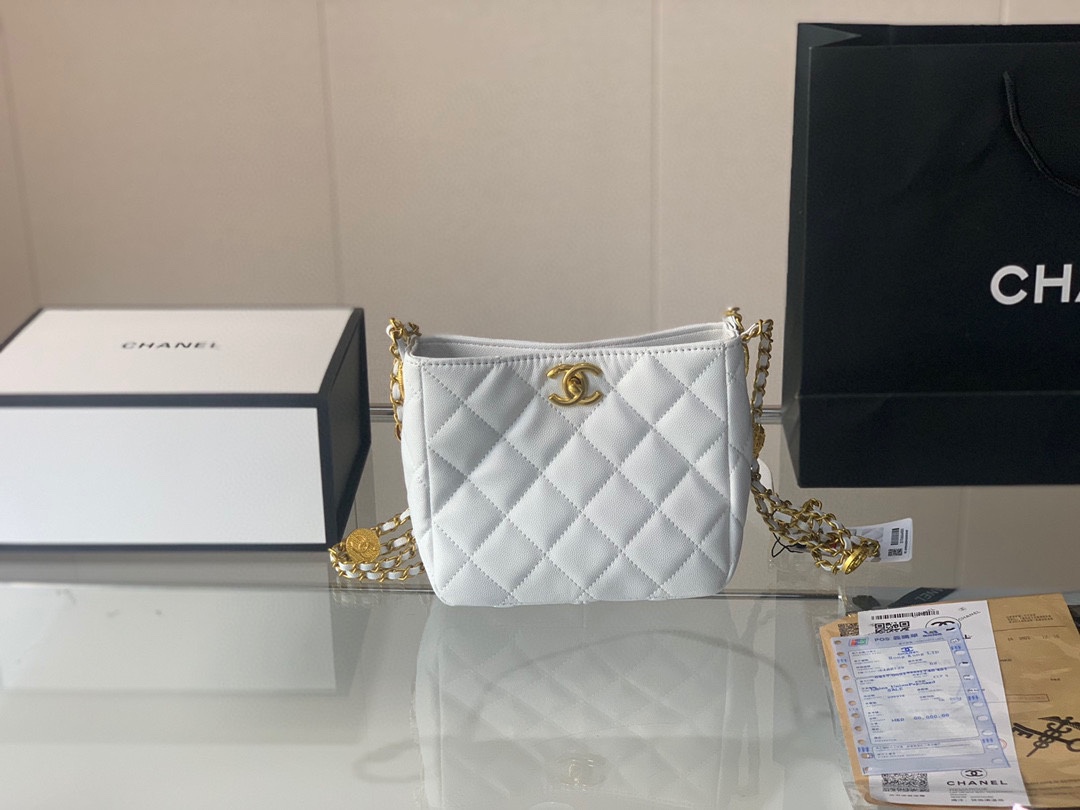 J0 香奈儿 折叠礼盒 chanel新品水桶流浪包 可手提可斜挎 时装/休闲 不挑衣服 尺寸21cm