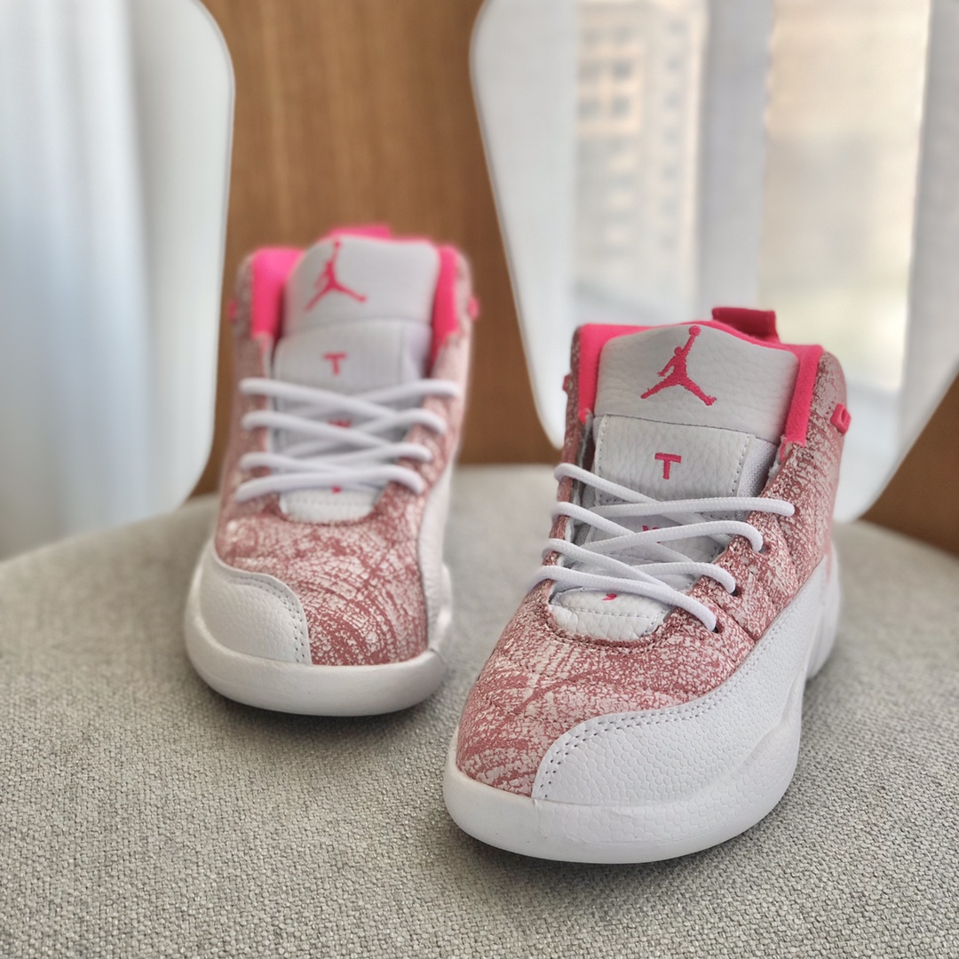 图片[4]-AJ12乔12童鞋26-37.5码 采用优质牛皮革材质，荔枝纹质感满满，鞋面放射性缝制工艺，穿起来超显腿长，无论怎么搭配，都时尚感爆棚！潮童必买鞋款❗️-选品中心