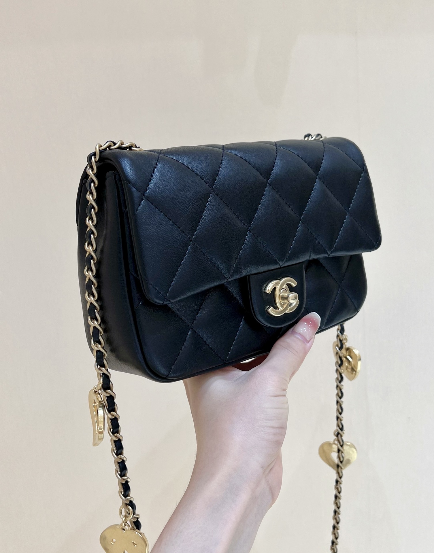 CHANEL CF限量版爱心吊坠链条包 AS3457黑色