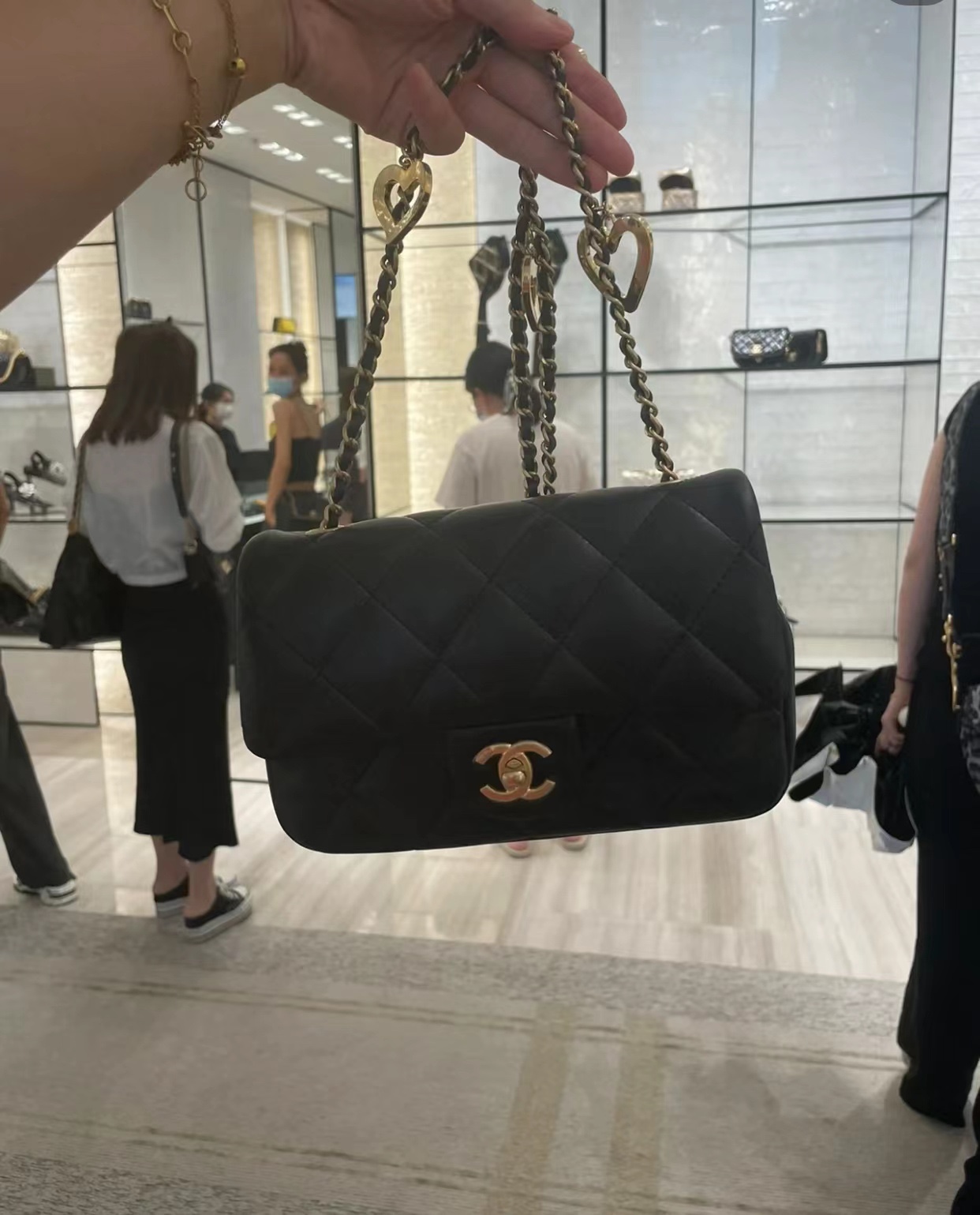 CHANEL CF限量版爱心吊坠链条包 AS3457黑色