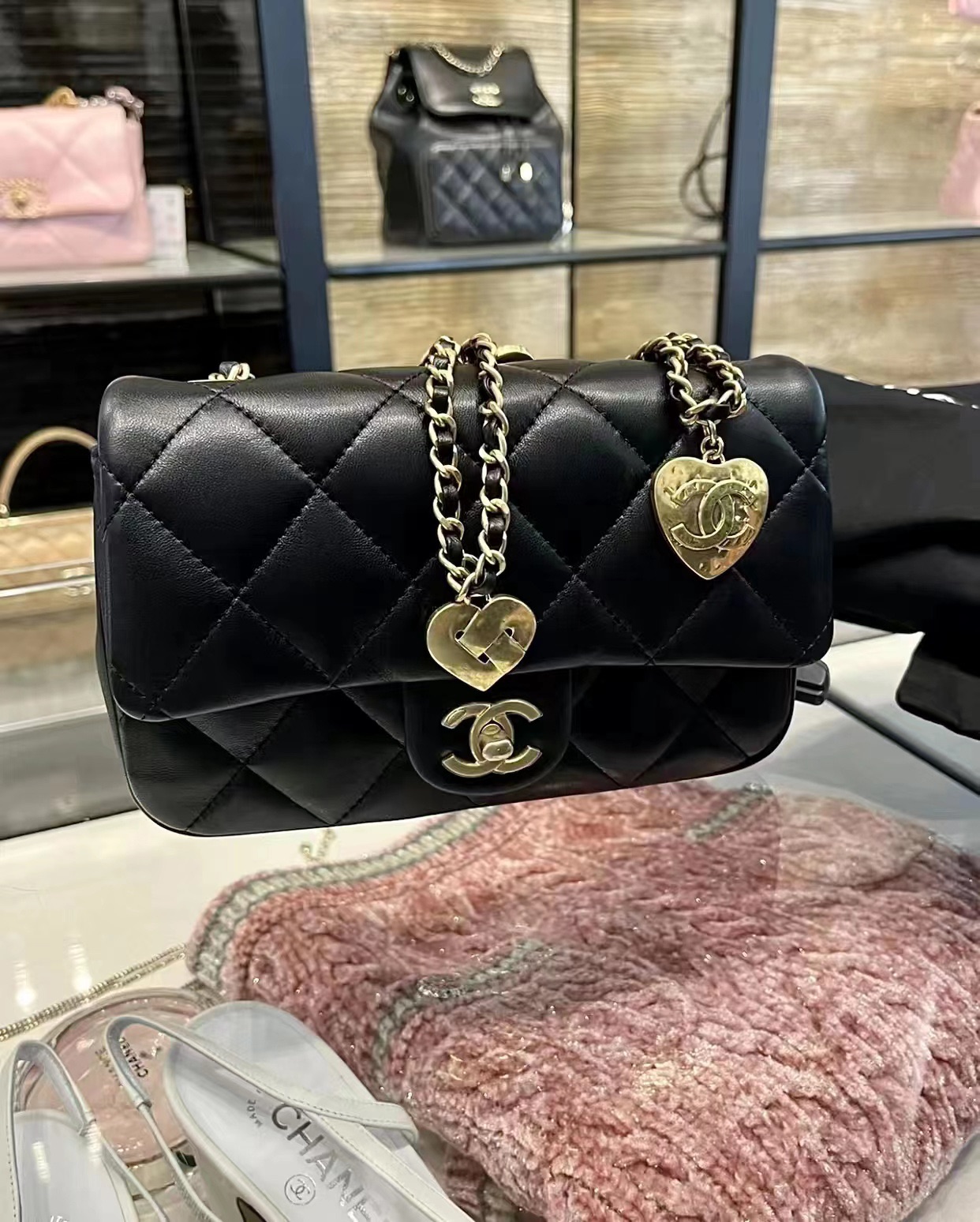 CHANEL CF限量版爱心吊坠链条包 AS3457黑色