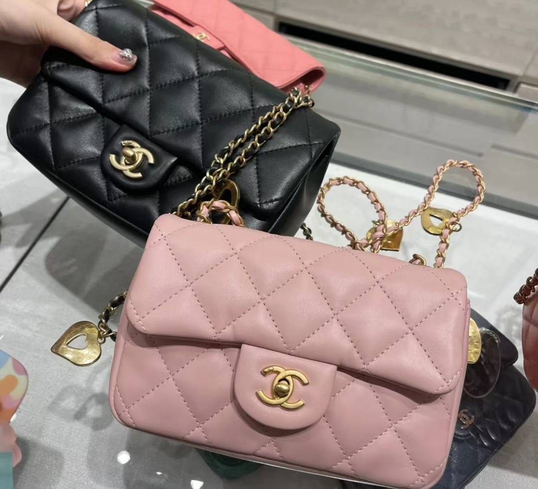 CHANEL CF限量版爱心吊坠链条包 AS3457粉色