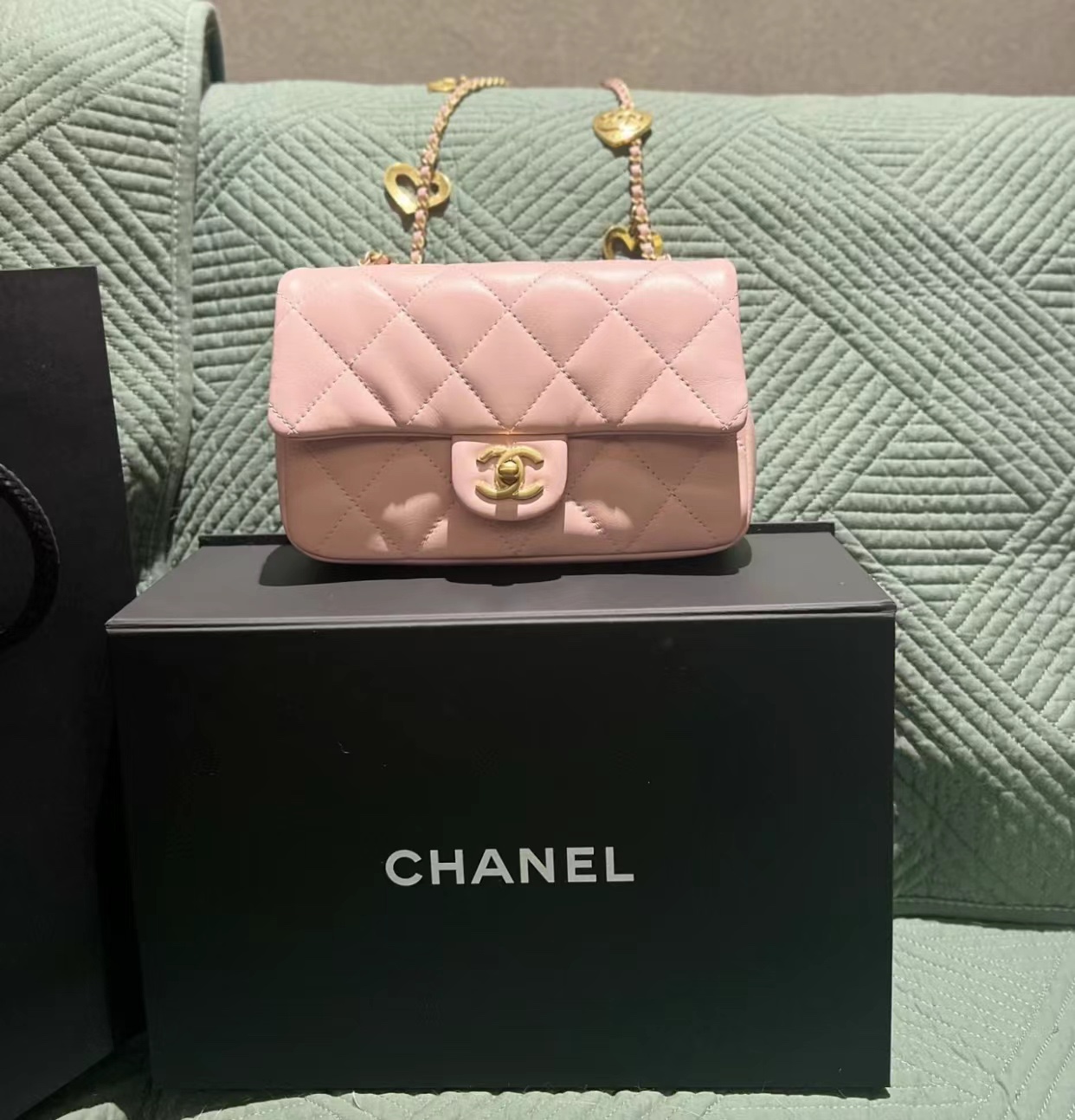 CHANEL CF限量版爱心吊坠链条包 AS3457粉色