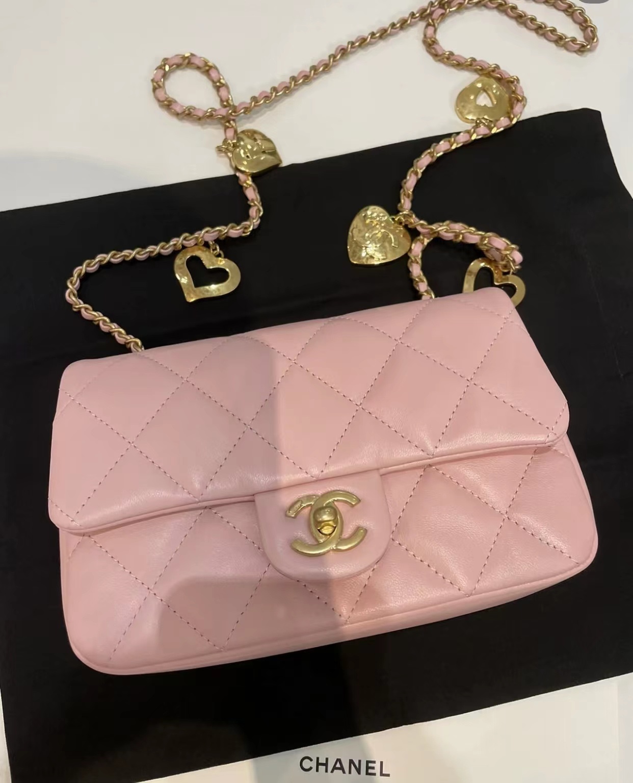 CHANEL CF限量版爱心吊坠链条包 AS3457粉色