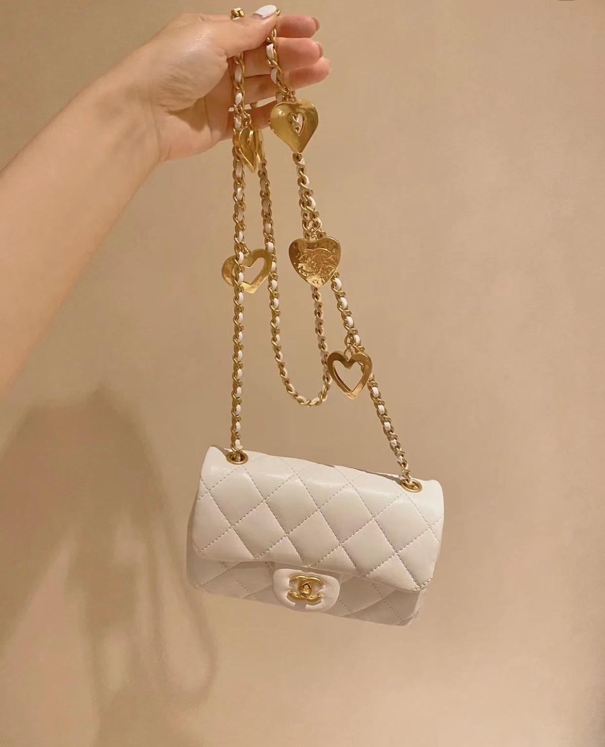 CHANEL CF限量版爱心吊坠链条包 AS3457白色