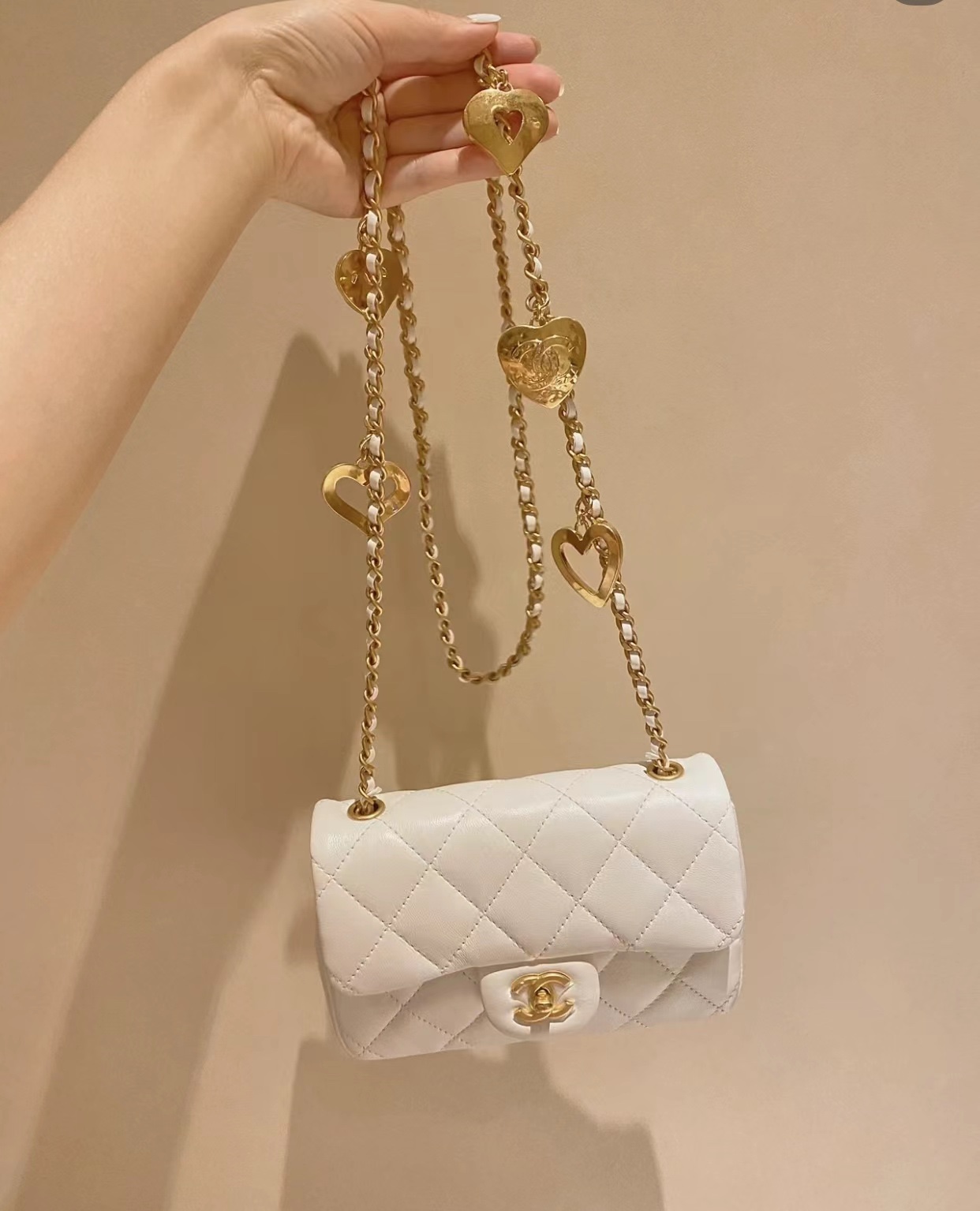 CHANEL CF限量版爱心吊坠链条包 AS3457白色