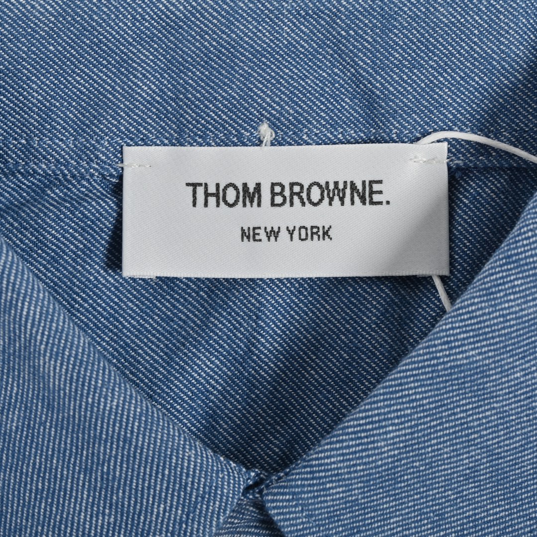 230 Thom Browne汤姆布朗 经典四缸水洗衬衫