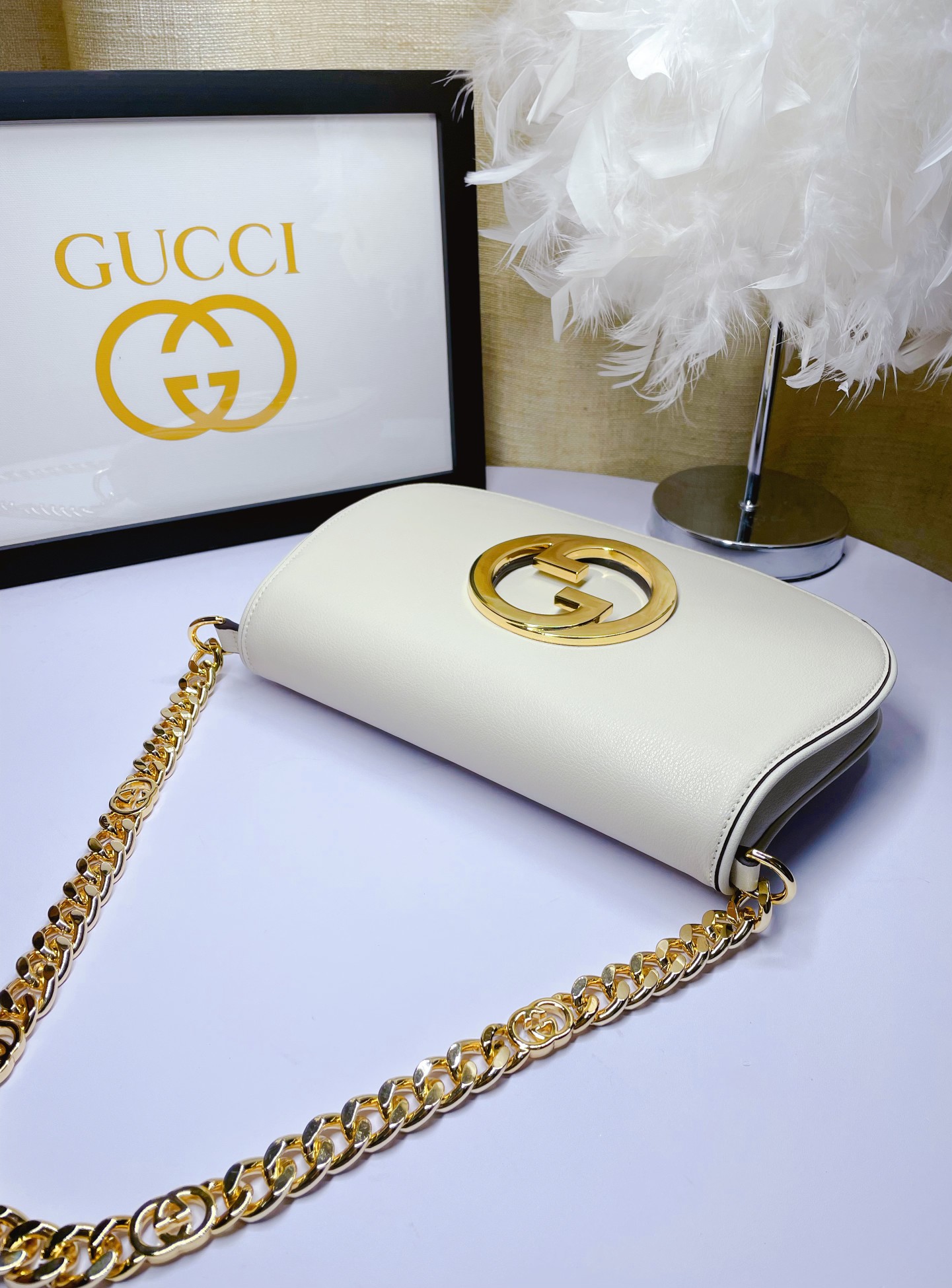 Gucci Blondie 腋下包 - 高級感溢れる全皮白色