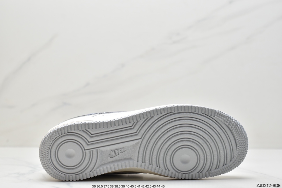 240  耐克Nike Air Force1 空军一号 白蓝低帮休闲板鞋 DJ3911-101