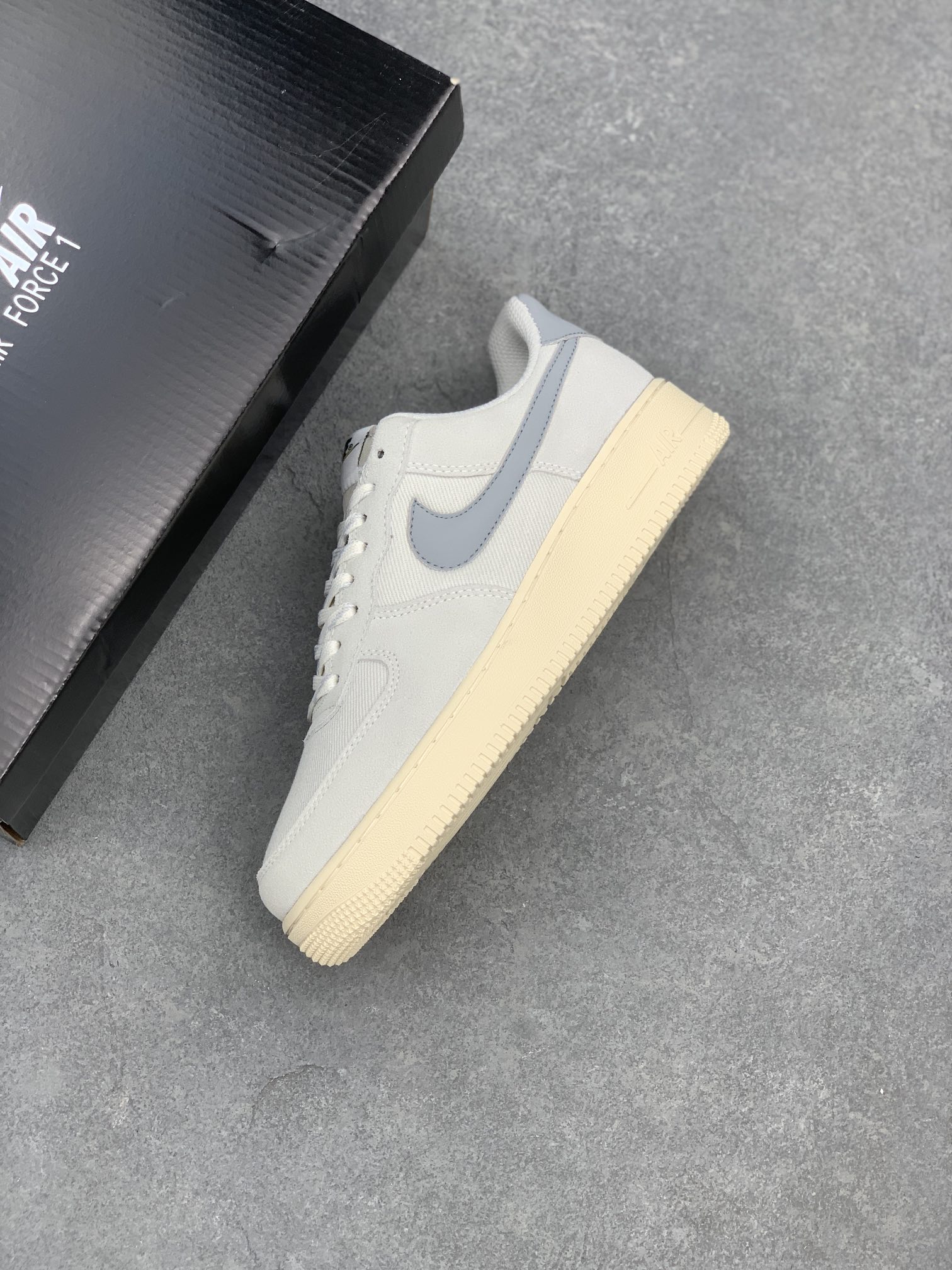 Nike Air Force 1 Low Grey Canvas Honeycomb Cushion - Premium Comfort 8 i1659459370 5062 6
