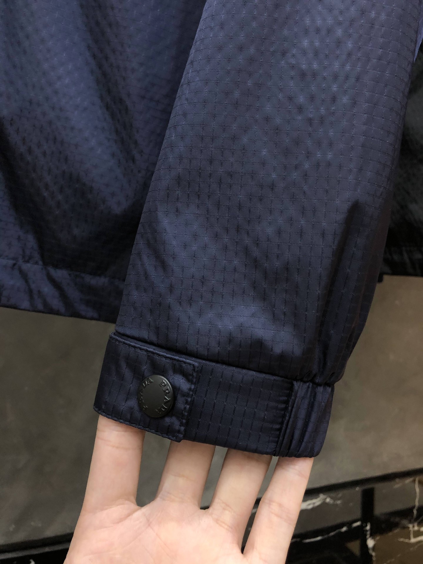 PD 22ss早秋新款经典红标logo立体双口袋连帽拉链夹克外套