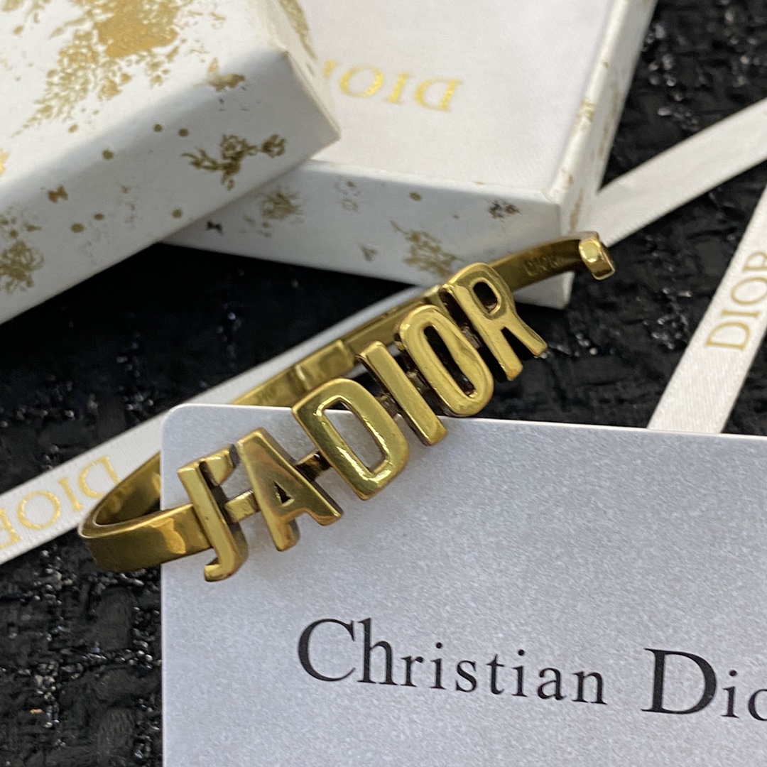 Givenchy Haute Couture Haute Couture Fine Jewelry Necklace Bracelet Ring 7