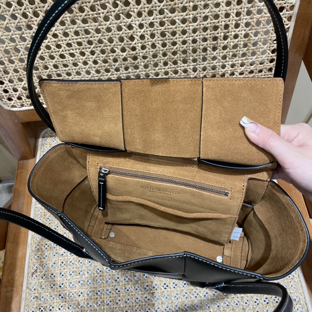 Bottega Veneta The Arco 33 BAG 575943黑色