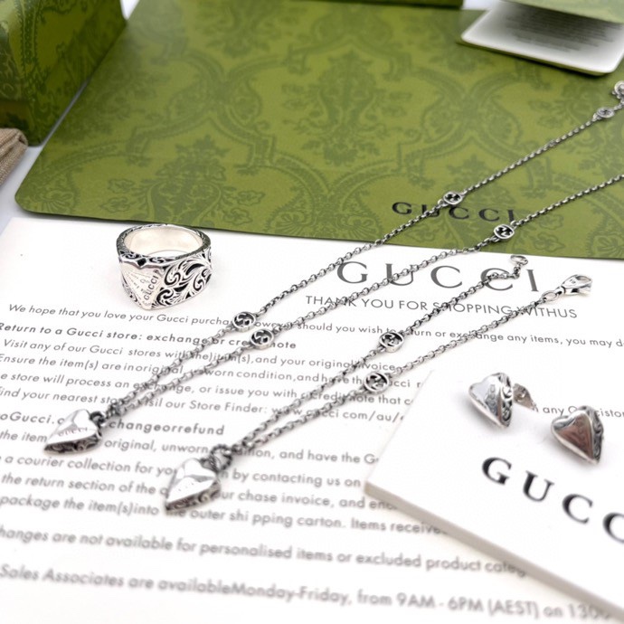 NO:106541,Necklace [New Product] GUCCI Gucci Gucci Love Silver Series, Jewelry Boutique, Gucci, Gucci, Necklace19860909项链[新品]GUCCI古驰Gucci爱心银系列,饰品精品,gucci,gucci,necklace,Jewelry