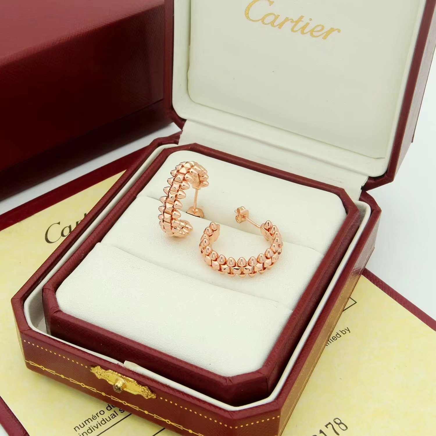 Cartier 精工版本Clash de Cartier耳钉 卡地亚子弹耳钉无钻 可 纯亚金材质 永恒 近年来很火
