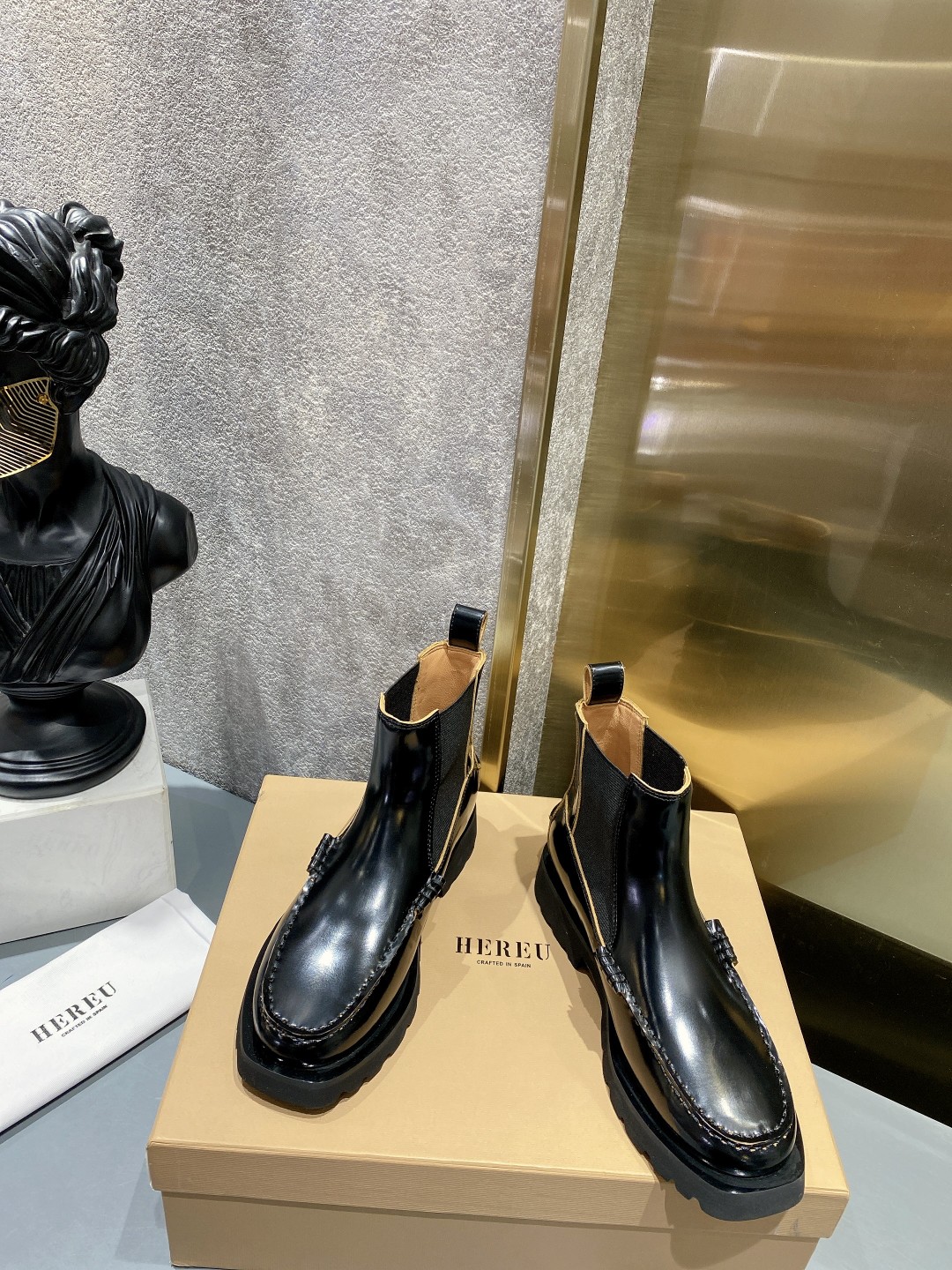 Stylish Chelsea Boots with Knitting and Square Elements for Fall/Winter Fashion - 图片 2