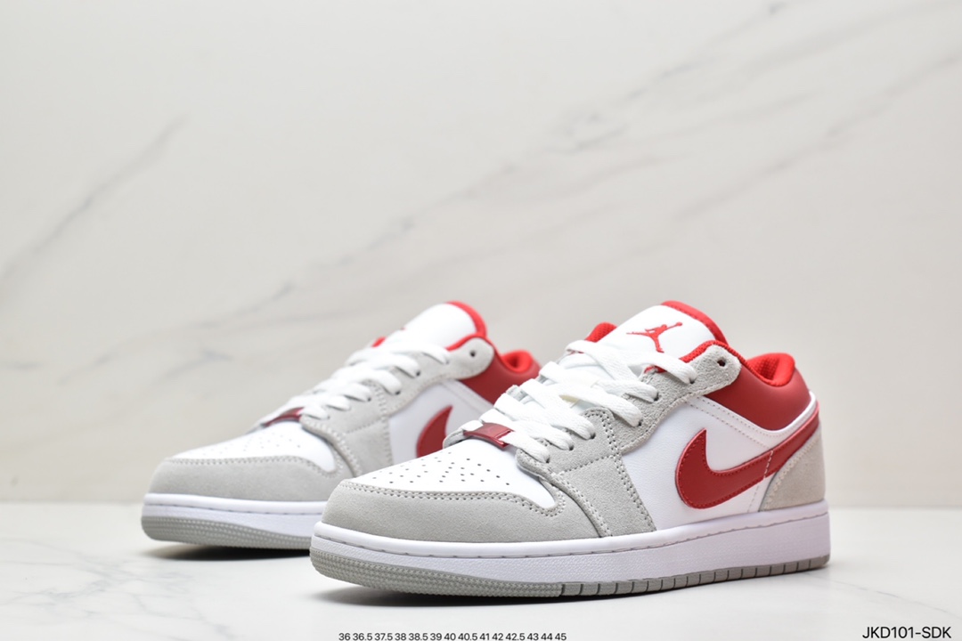Air Jordan 1 Low AJ1乔1低帮休闲板鞋 553558-612 Air Jordan 1 Low AJ1乔1低帮休闲板鞋 553558-612