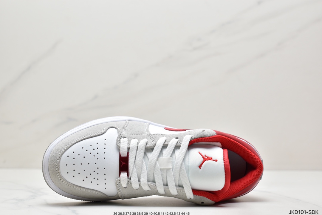 Air Jordan 1 Low AJ1乔1低帮休闲板鞋 553558-612 Air Jordan 1 Low AJ1乔1低帮休闲板鞋 553558-612