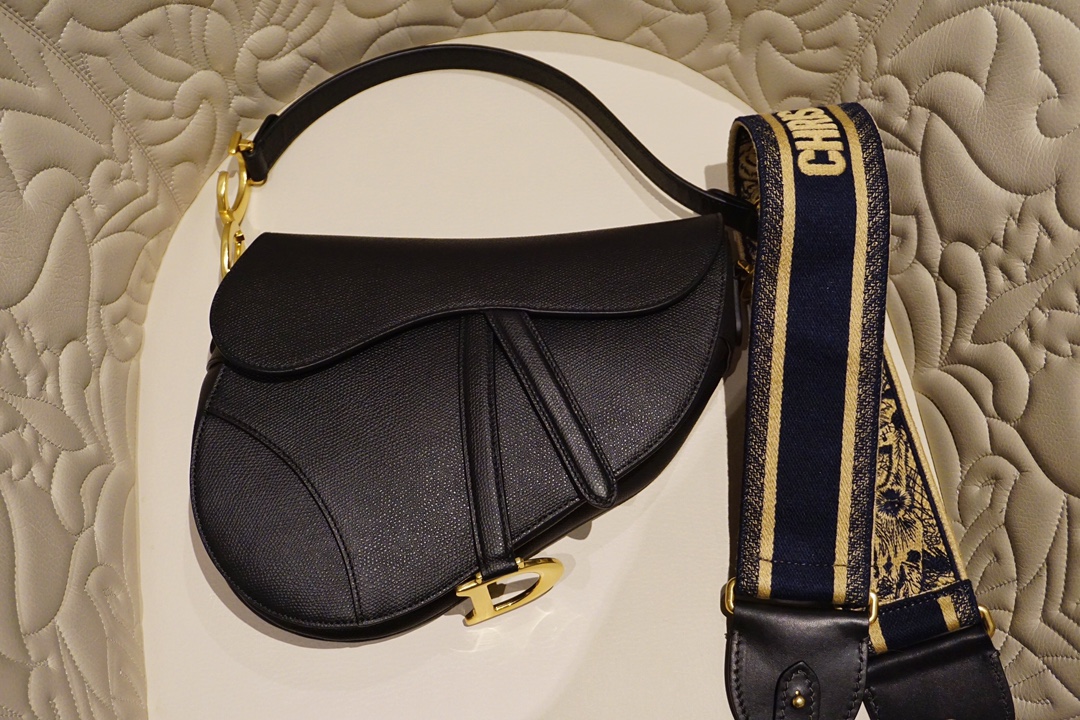 Dior Saddle Crossbody & Shoulder Bags Saddle Bags Black