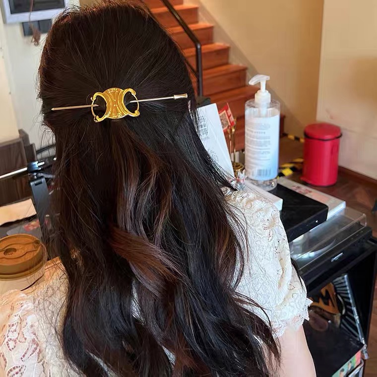 Celine New Chunky Hairpin: Oversized Tortoiseshell Acetate Design 15 i1659589111 1147 3