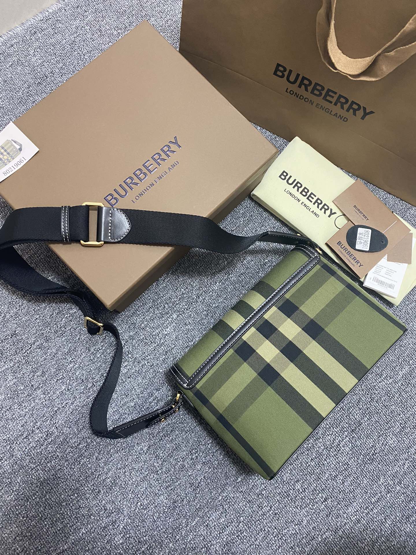 Burberry巴宝莉提花精纺格纹棉质帆布斜背包