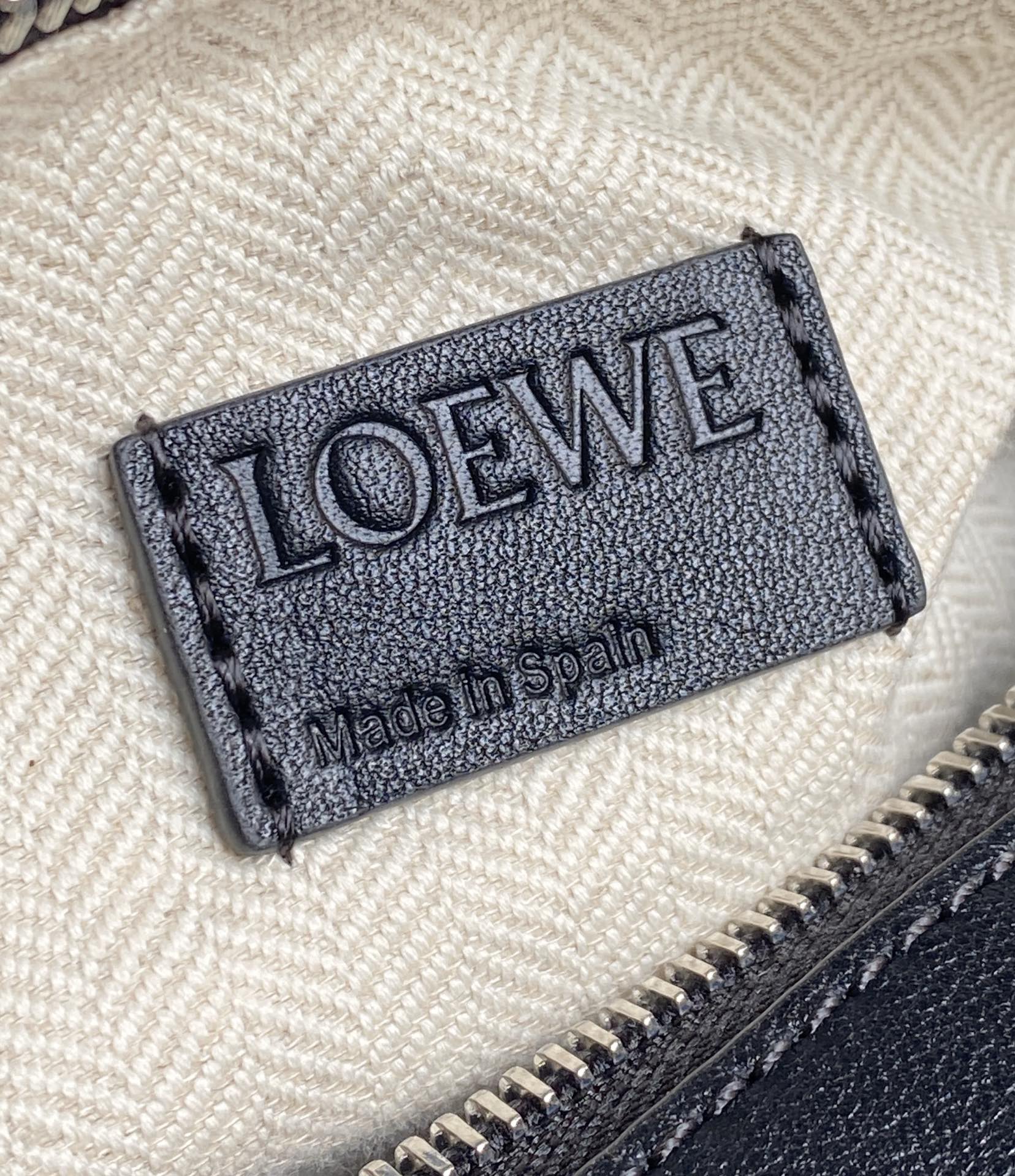 LOEWE罗意威 Puzzle bag 小号几何包 0189黑色24CM