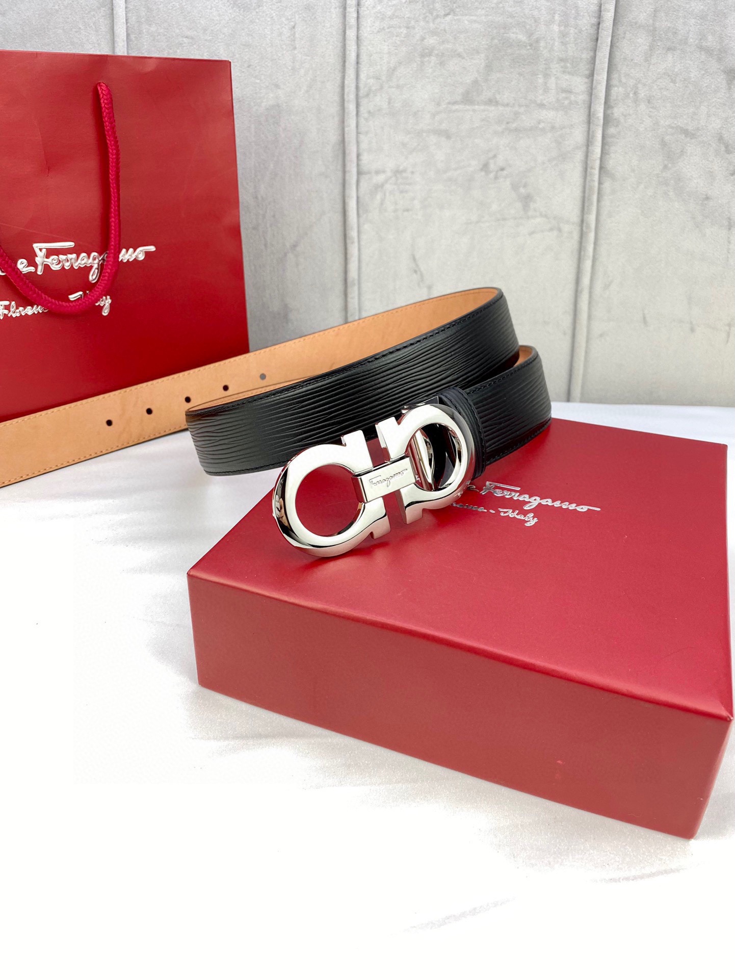 Ferragamo（男） Style Leather Men's Belts Lookbook Reference image 2