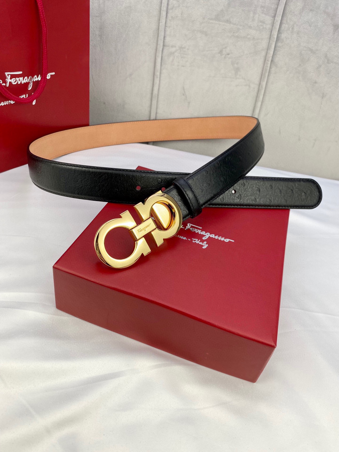 Ferragamo Style Leather Men's Belts style reference detail image 5 from source 731704
