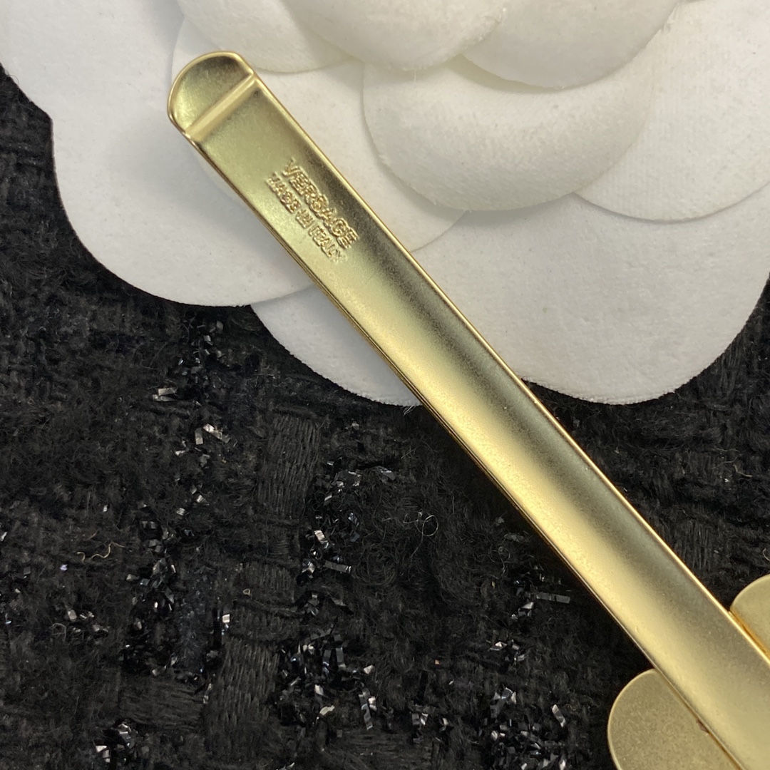 P95 Code A127 q0630575 It’s hard work. Queen Fan’s hot-spring hair is the latest - 图片 4