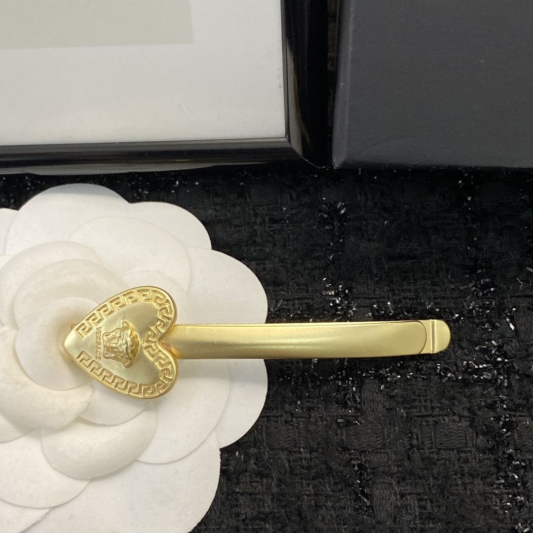 P95 Code A127 q0630575 It’s hard work. Queen Fan’s hot-spring hair is the latest - 图片 1