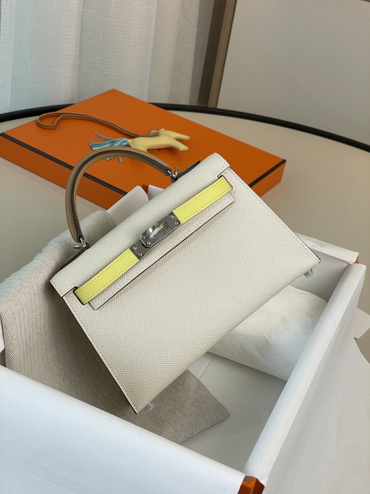 Hermes Kelly Handbags Crossbody & Shoulder Bags Perfect Quality
 Light Yellow Milkshake White Summer Collection Mini