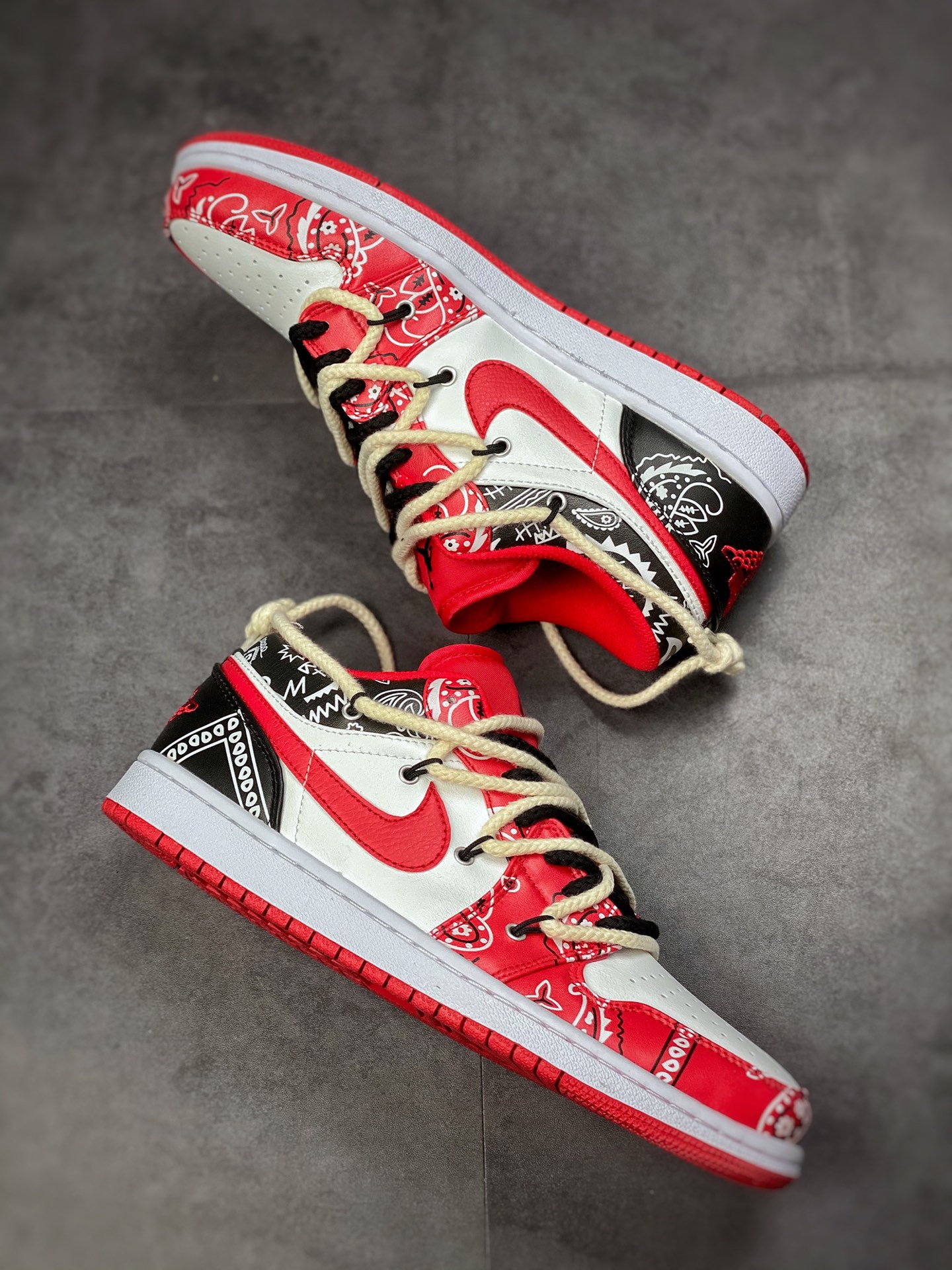 Nike Air Jordan 1 Low”Chicago/White Paisley” 芝加哥红黑白绑绳553558-840 Nike Air Jordan 1 Low”Chicago/White Paisley” 芝加哥红黑白绑绳553558-840