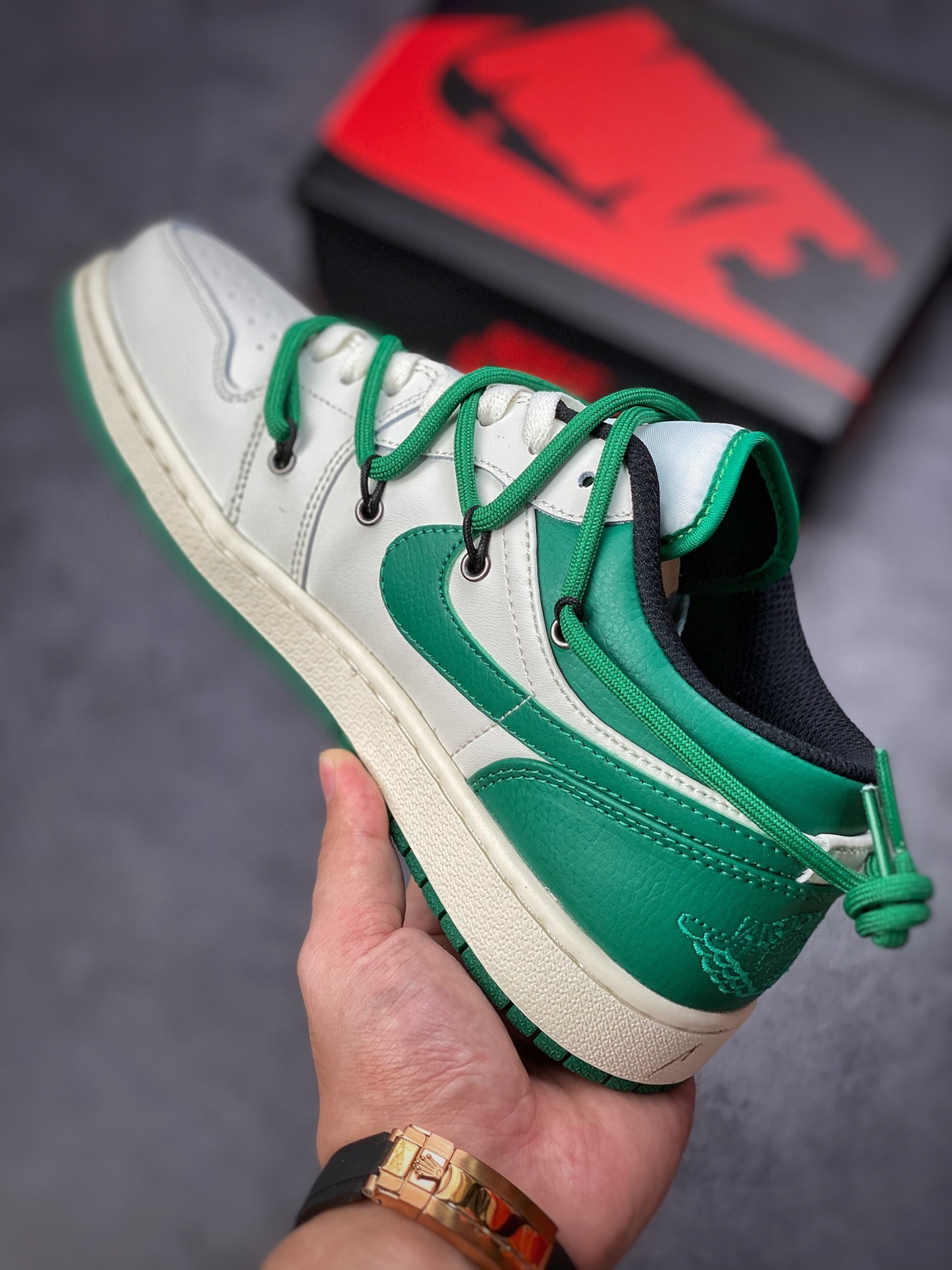 Nike Air Jordan 1 Low”Beige/Green/Happy Smile” 米白深绿微笑绑绳DC0774-850