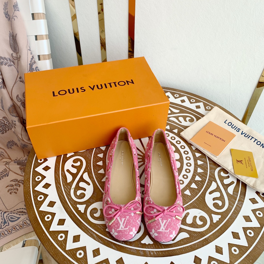 LOUIS VUITTON Mary Jane Shoes Simple and Fashionable - Premium Version