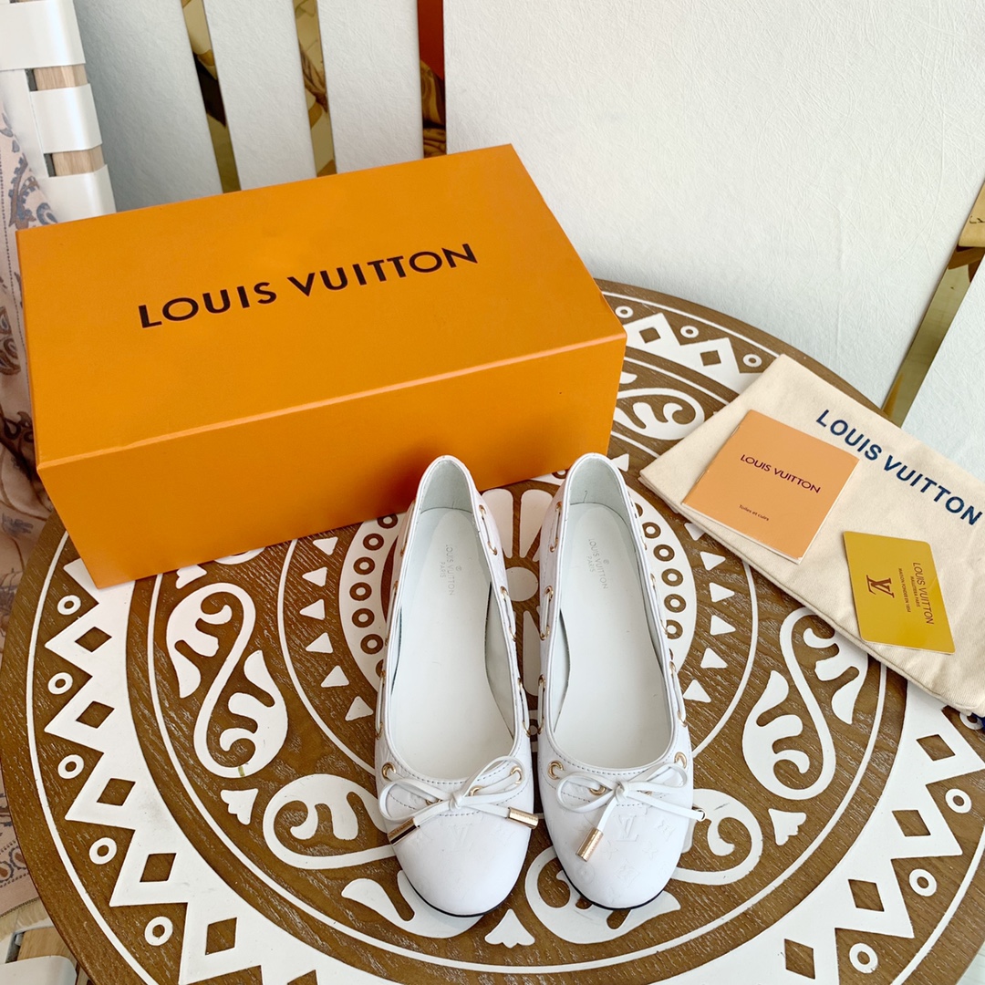 LOUIS VUITTON Mary Jane Shoes Simple and Stylish - Premium Version
