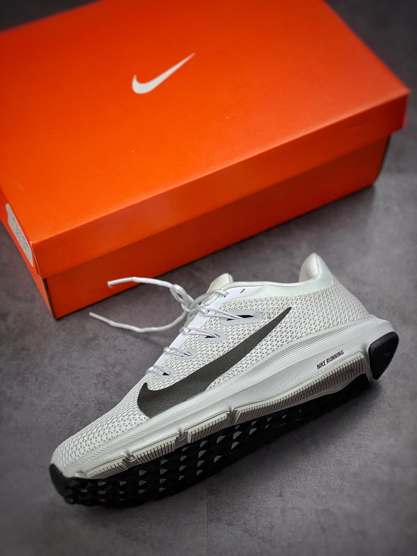 160 耐克/Nike Quest 极速慢跑鞋 CI3787-100