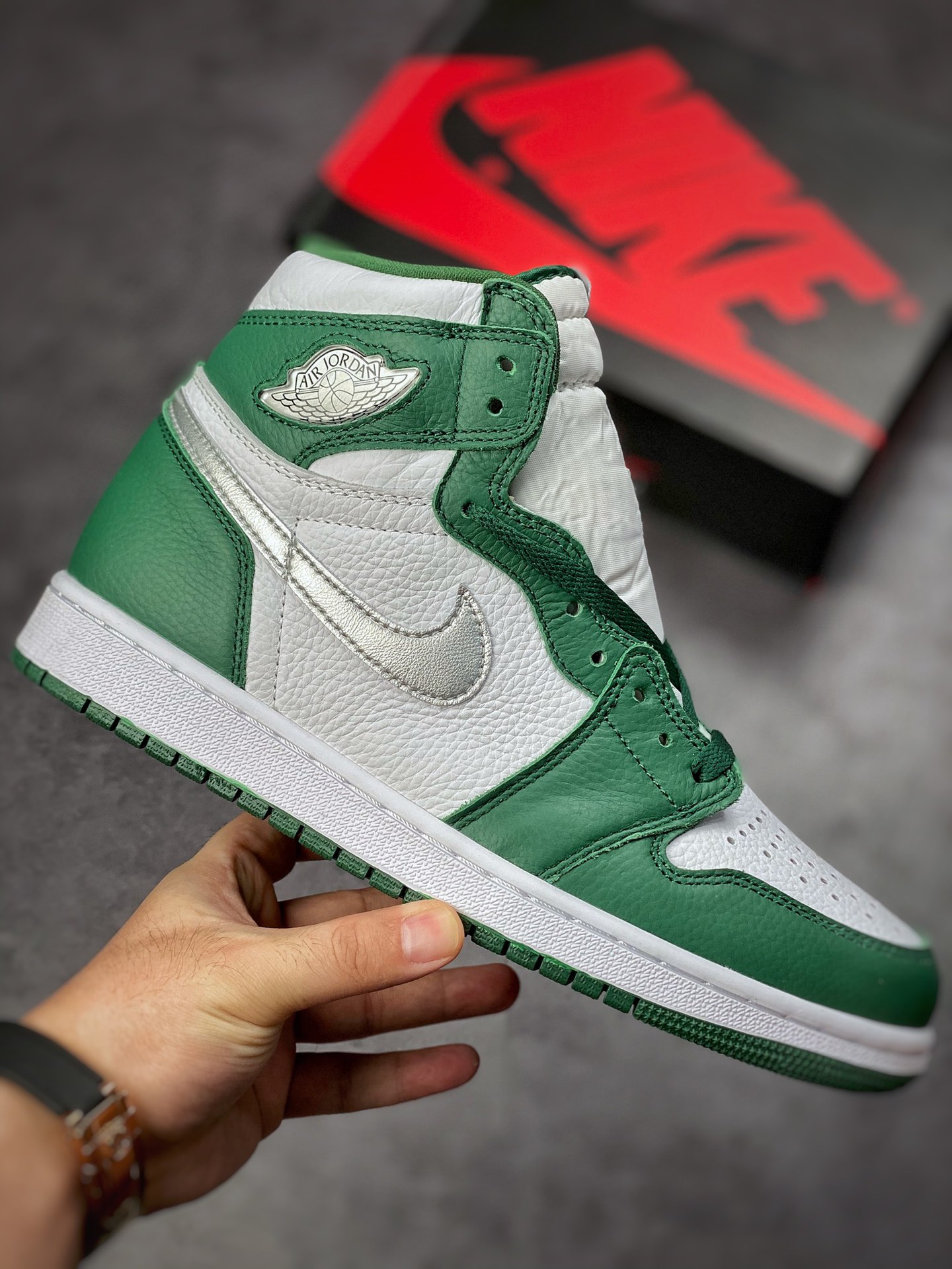 260 莞产原底面 市售性价比之王 Air Jordan 1 High OG ”Gorge Green” 白绿拼接DZ5485-303