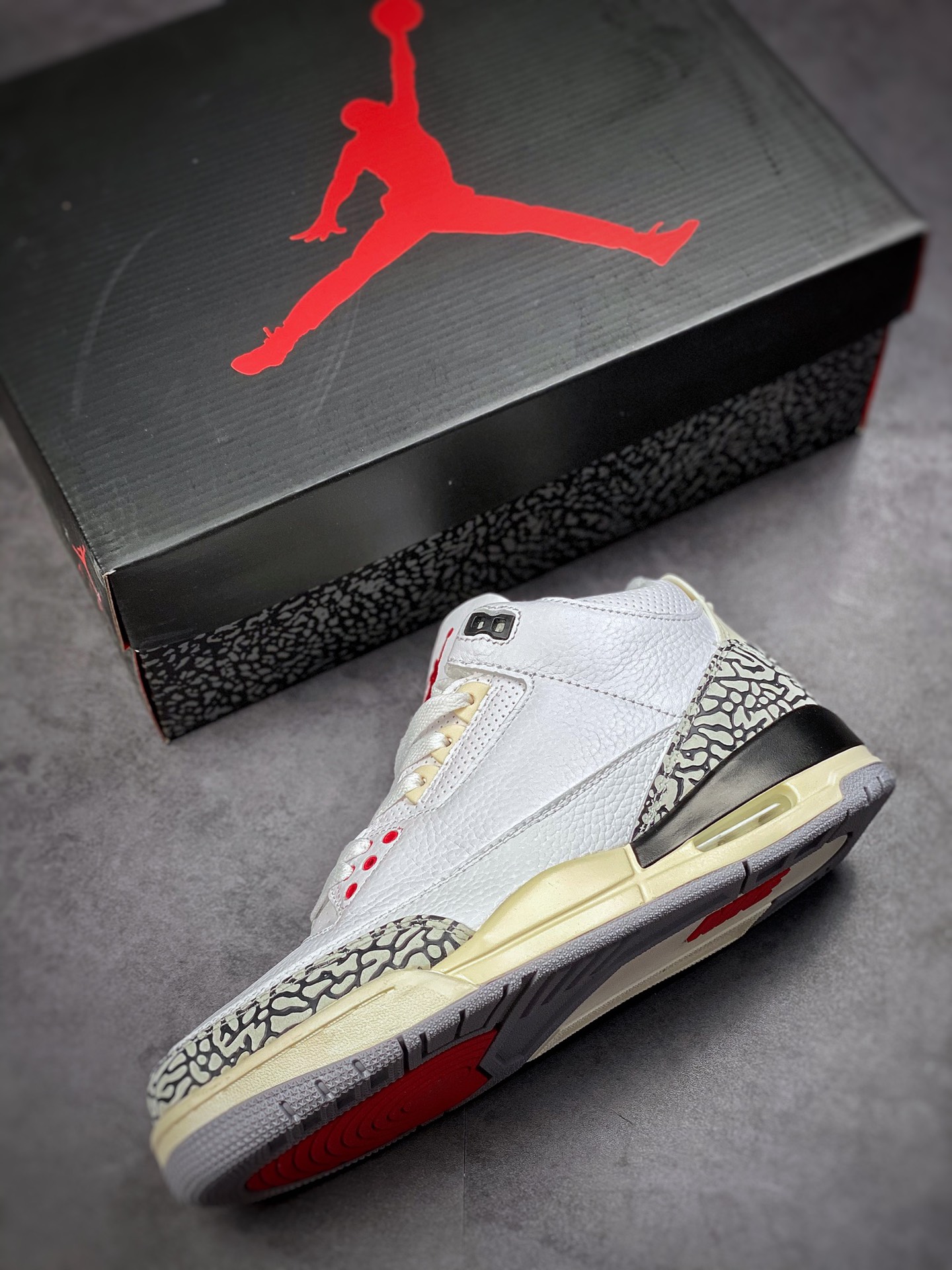 240 Air Jordan 3 Retro Low 白水泥  DN3707-100