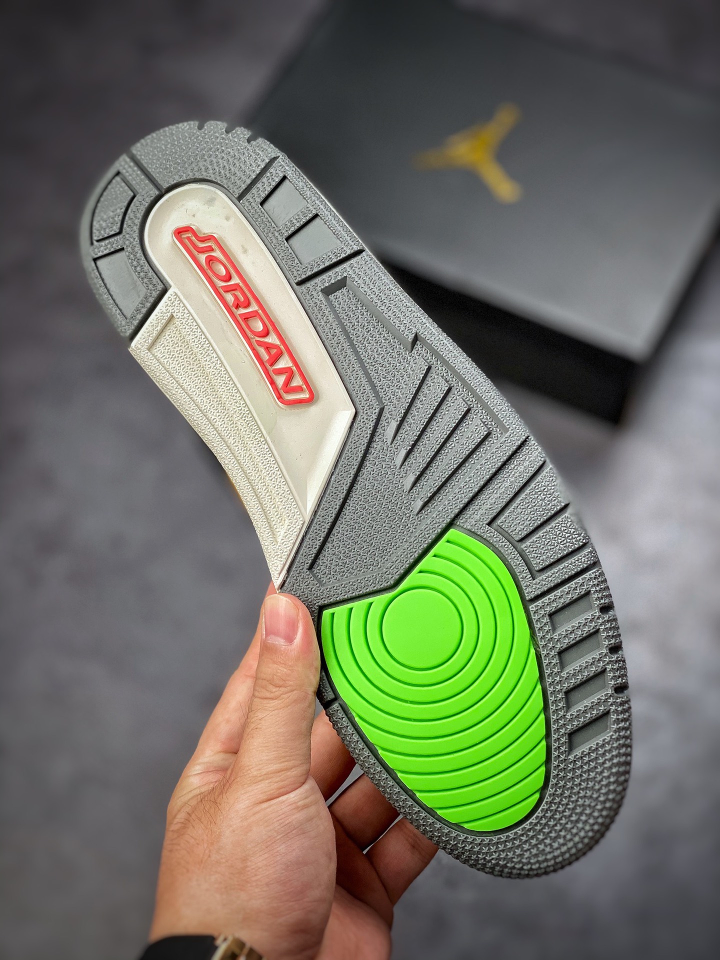 200 Air Jordan Legacy 312 白卡其 DZ2763-101