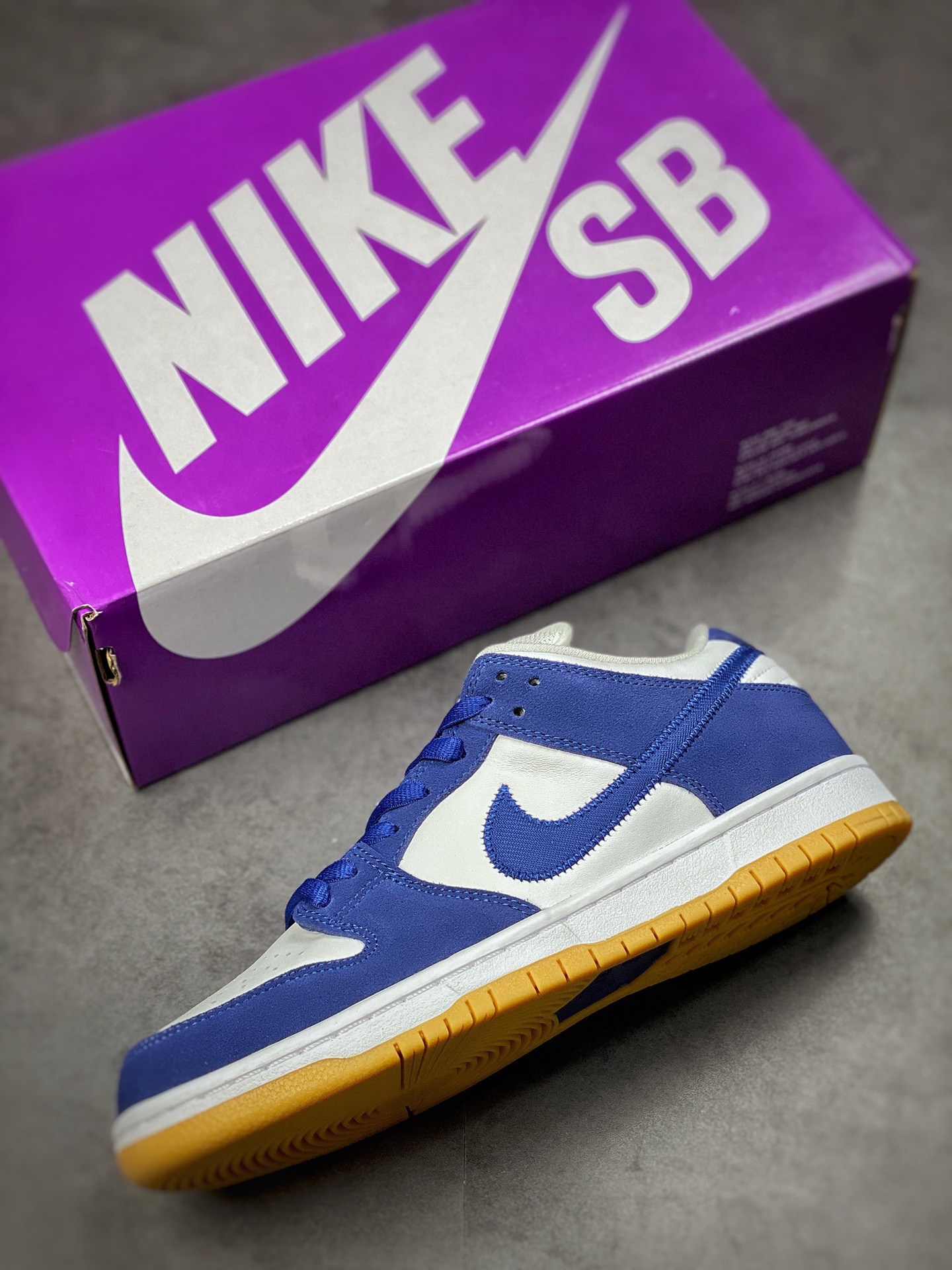 320 Nike SB Dunk Low 白蓝 洛杉矶道奇DO9395-400