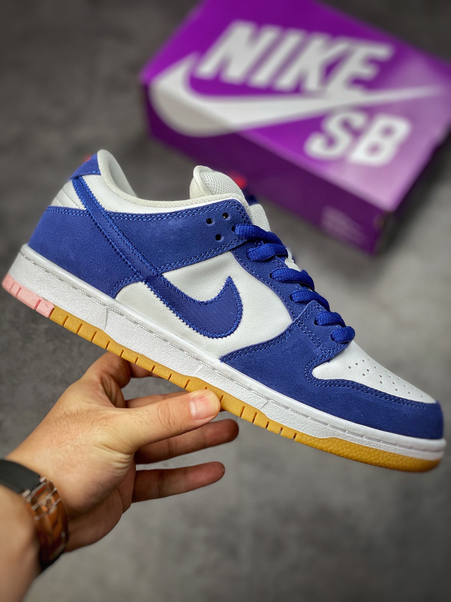 320 Nike SB Dunk Low 白蓝 洛杉矶道奇DO9395-400