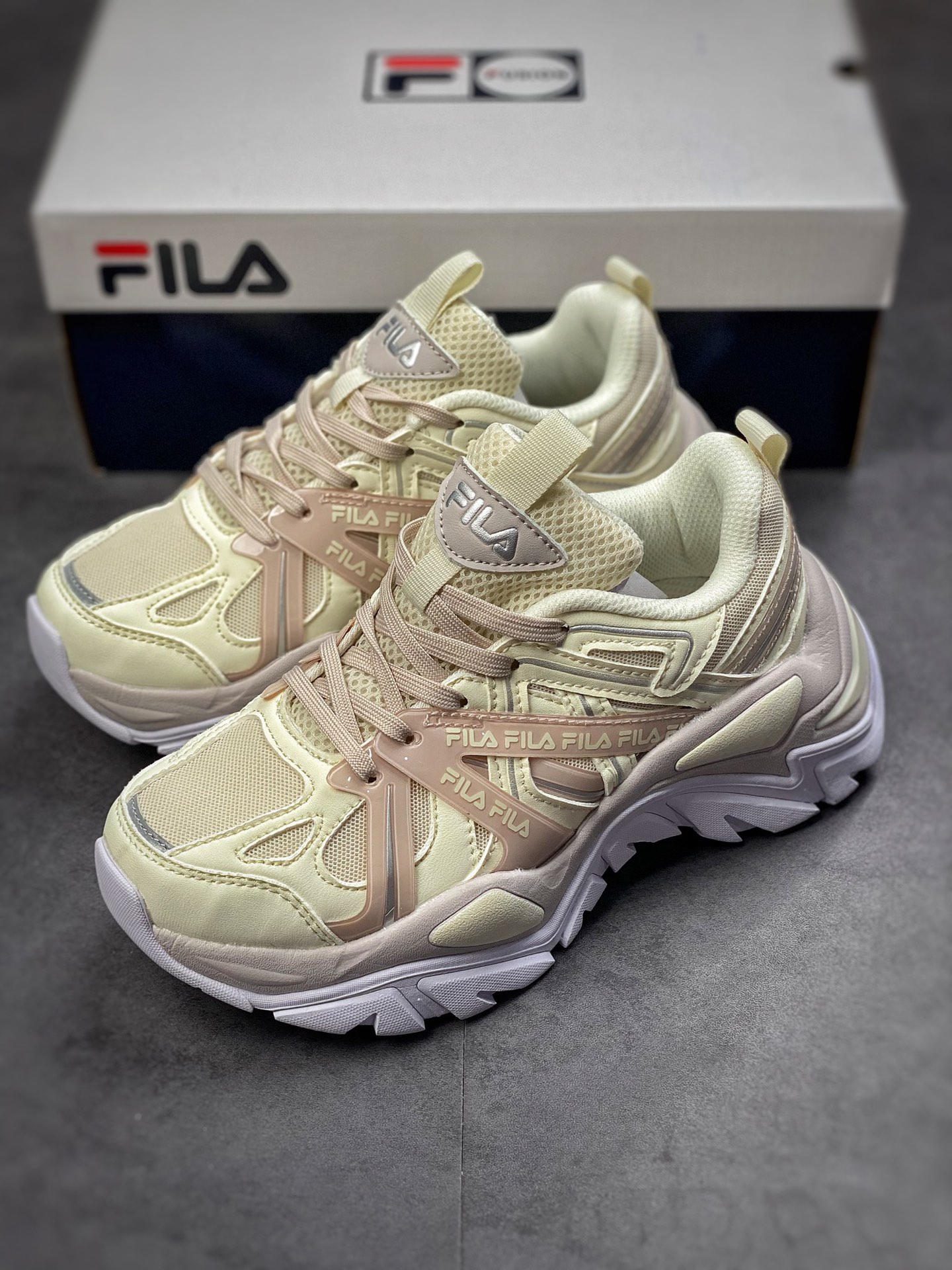 200 意式运动美学斐乐Fila Sport Interaction 交叉鱼刺系列 5RM01535-103