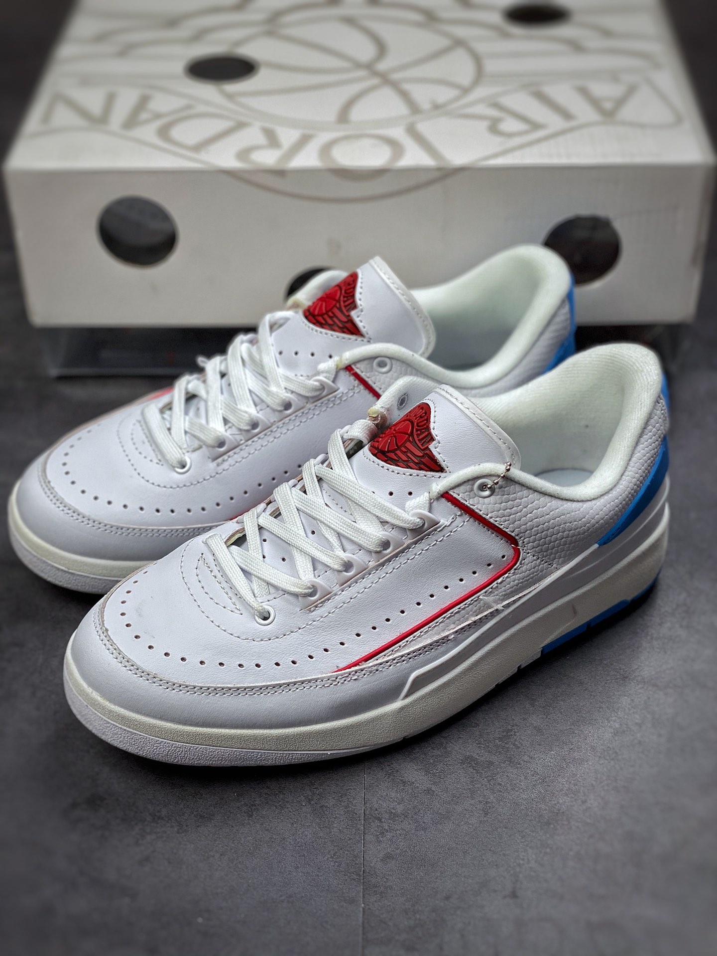 220 Off-White x Air Jordan AJ2 Low SP 联名款篮球鞋 DX4401-164